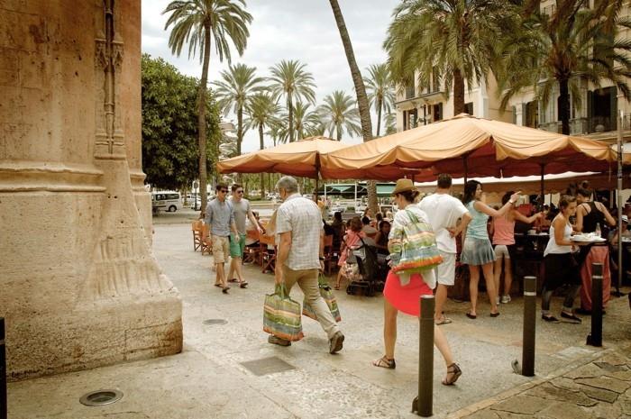 0-cafe-la-lonja-ile-de-palma-de-majorca-en-güzel-turist-yerler