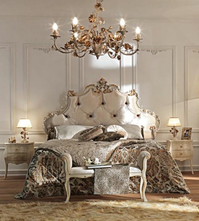 0-romantiškas-apšvietimas-baroko-miegamajame-smėlio-liukso-baroko