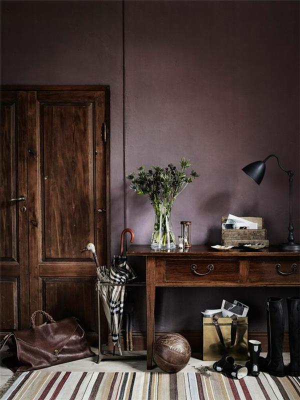 0-hodnik-retro-chic-notranje-pohištvo-barva-vijolična-notranja-barvna-preproga-za-hodnik