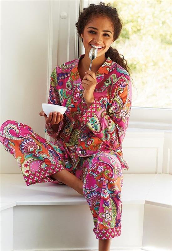 0-etam-pižama-pižama-in-pilou-obarvana-ženska-za-moderna-dekleta-obarvana-pižama