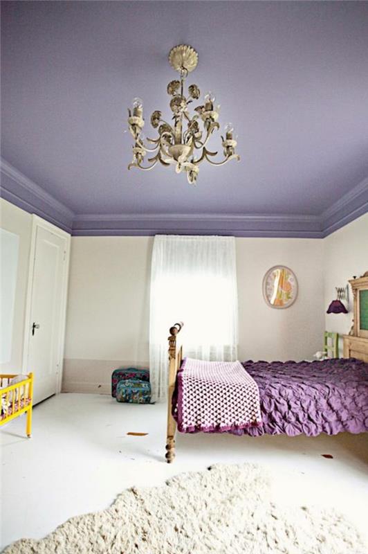0-lepa-spalnica-vijolična-barvna-karta-kako-ujemati-slivo-barva-preproga-bež-strop-vijolična