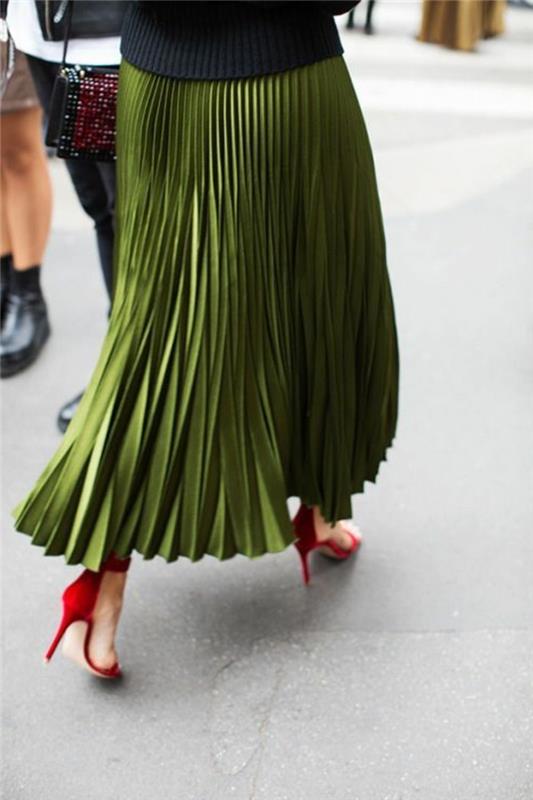 00-žalia-sijonas-moteris-kombinezonas-raudoni kulniukai-moteris-juoda palaidinė-fashion-2016