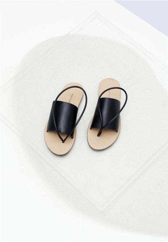 00-juodi-sandalai-dizainas-moteris-naujausios mados tendencijos-moteriški batai-juodos odos