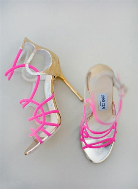 00-mor-sandalet-modern-kadın-ayakkabı-la-sonsuz-kadın-moda-trendleri