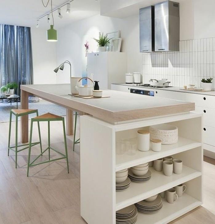 beyaz-mutfak-duvar-renk-beyaz-mutfak-mobilya-ahşap-tezgah-depo-alan-ilginç-tasarım-parlak-mutfak