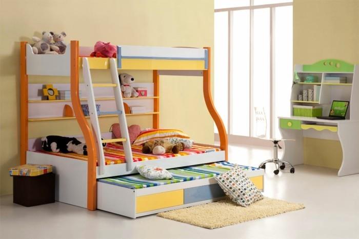 tapyba-vaikų kambarys-geltona-su įvairiaspalviais baldais-žaisminga atmosfera