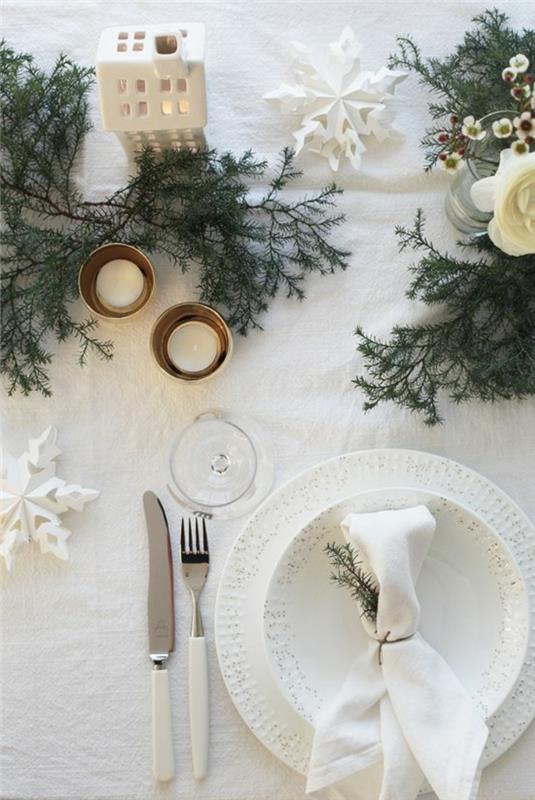 1-tree-branch-to-decoration-the-christmas-table-how-to-decoration-for-christmas-an-idea