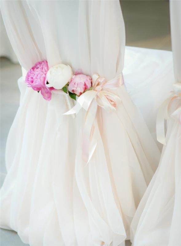 1-Düğün sandalyesi-beyaz-sırf-ve-çiçeklerle-nasıl-süslenir