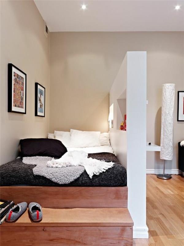1 lova suaugusiems-dizainas-suaugusiųjų miegamasis-nebrangios-už-smėlio spalvos sienos