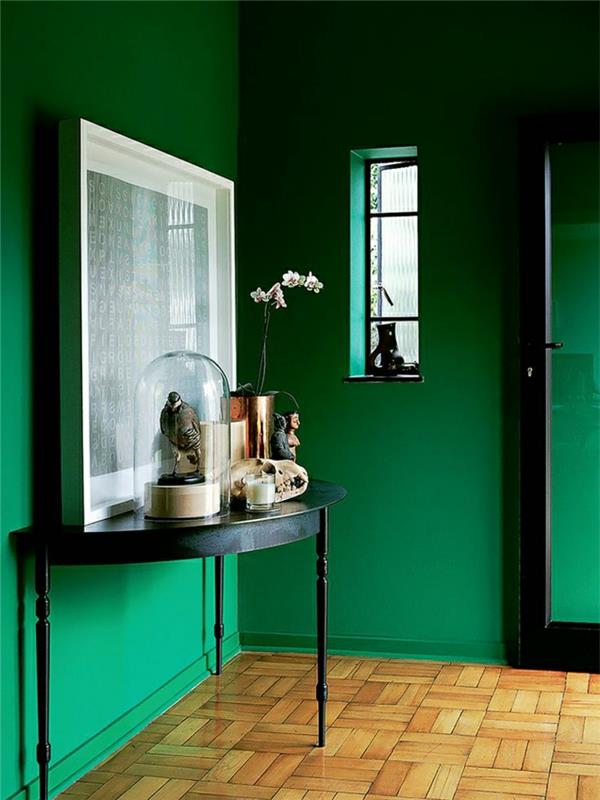 1-vhodna-konzola-hodnik-pohištvo-z-zeleno-steno-leseno-vhodna miza-zelena-stena