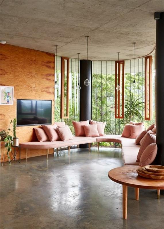 1 spalvos-lašišos-freskos-interjero-svetainės-su-dideliu langu-gražus vaizdas-baldai-rožinė-lašiša