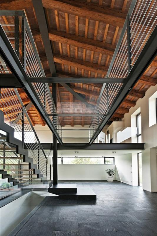 1-cam-merdiven-şeffaf-cam-zemin-sıradışı-modern-ev fikri