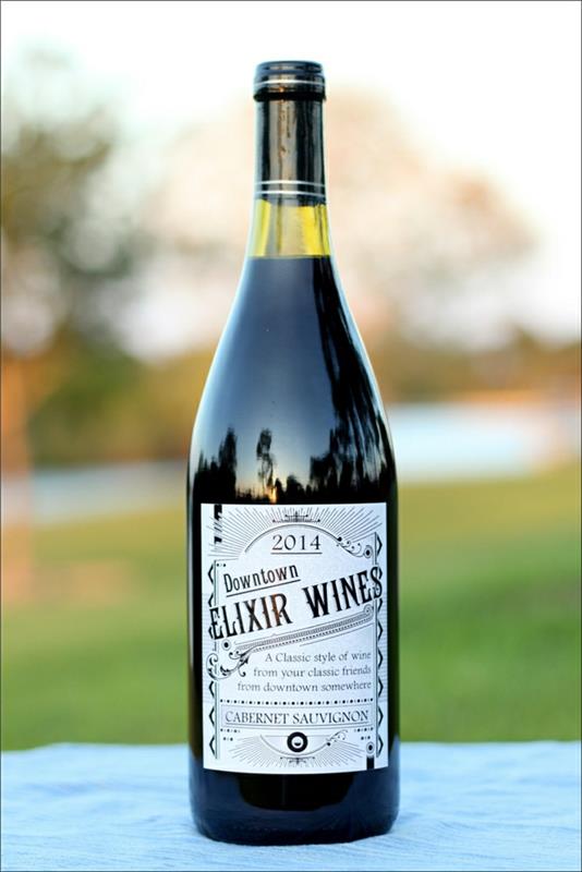 1-personalizuota etiketė-raudonojo vyno butelis-kaip išsirinkti-raudono vyno butelį