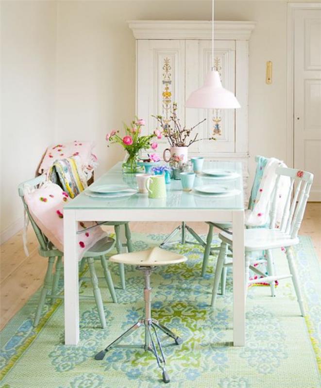 1-mavi-yeşil-halı-ve-beyaz-sandalyelerle-yemek odasında-renkler-nasıl-eşleştirileceği-oturma-dekorasyon-fikri