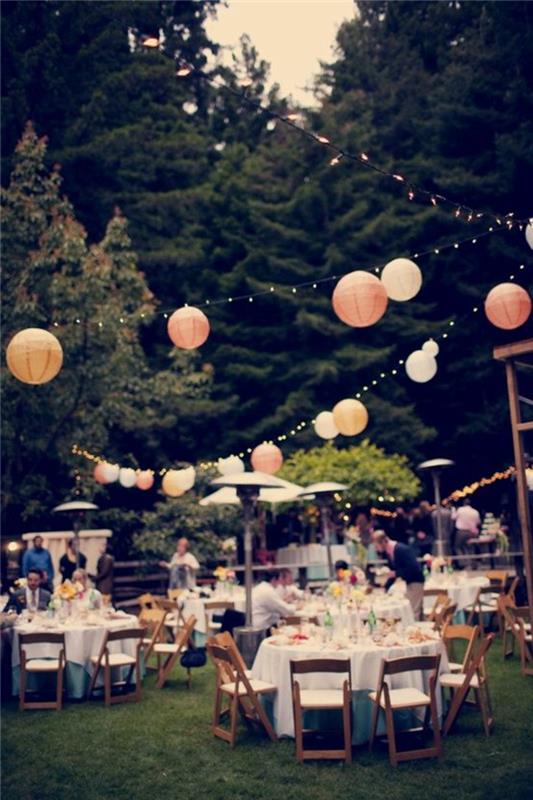 1-kağıt-fenerli-güzel-dekorasyon-yeşil-çim-düğün-bahçe-masaları