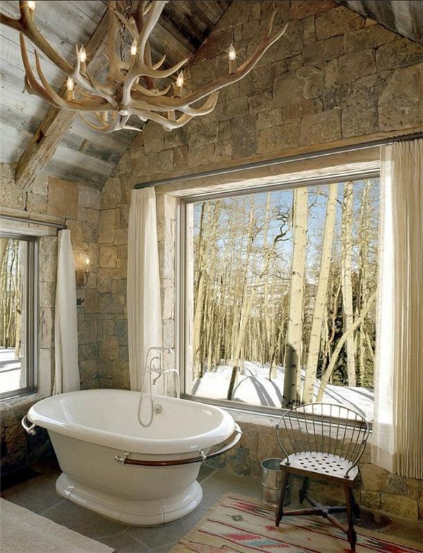 1-najlepša kopalniška kad-bela-preproga-okno-velika-kopalniške zavese