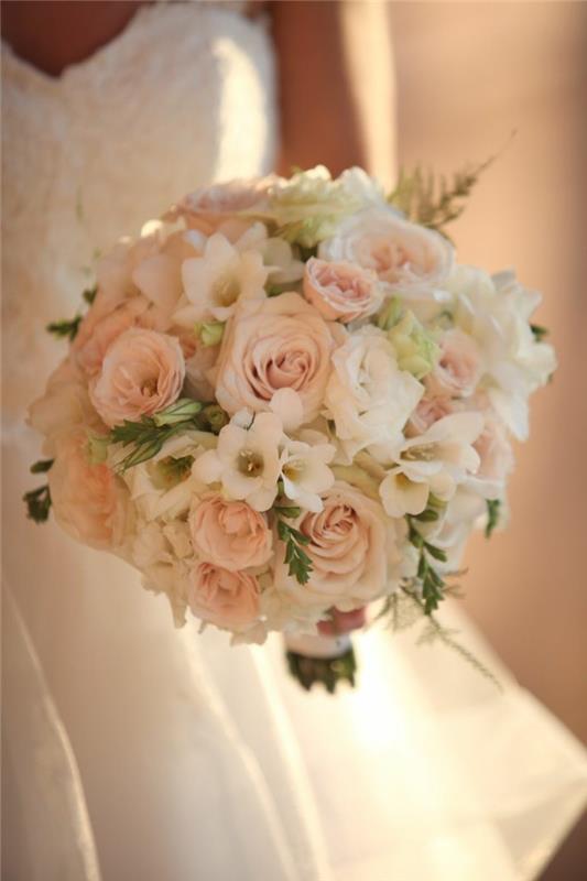 1-najlepši-okrogel-poročni šopek-za-poročni dan-kako-izbrati-rože