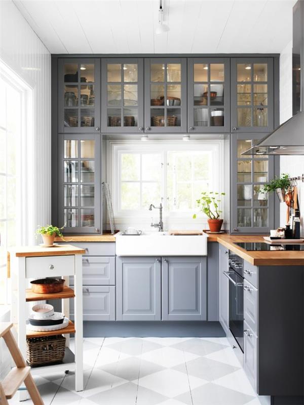 1-modelis-virtuvė-ikea-siena-spalva-virtuvė-pilka-antracito-augalai-žalia