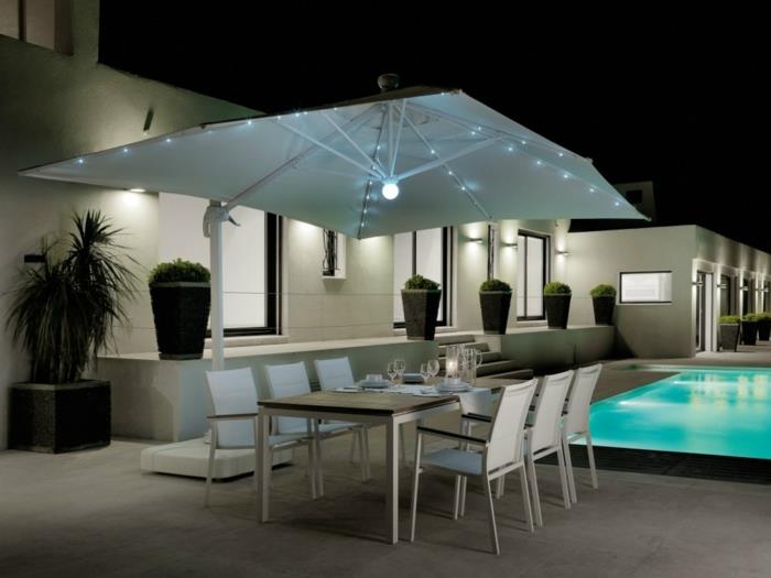 1 stačiakampis skėtis nuo saulės baltuose sodo balduose-prabangus namas su baseinu