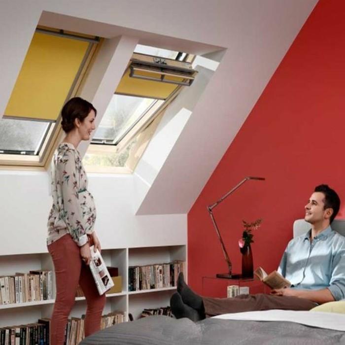 1-black-out-velux-color-yellow-wall-white-and-red-interjero idėja-miegamajam