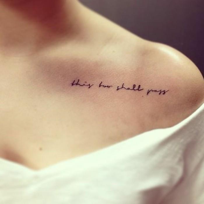 1-tatuiruotė-rašanti-moteris-diskretiška-tatuiruotė-moteris-mūsų-idėjos-minimalistinė-tatuiruotė