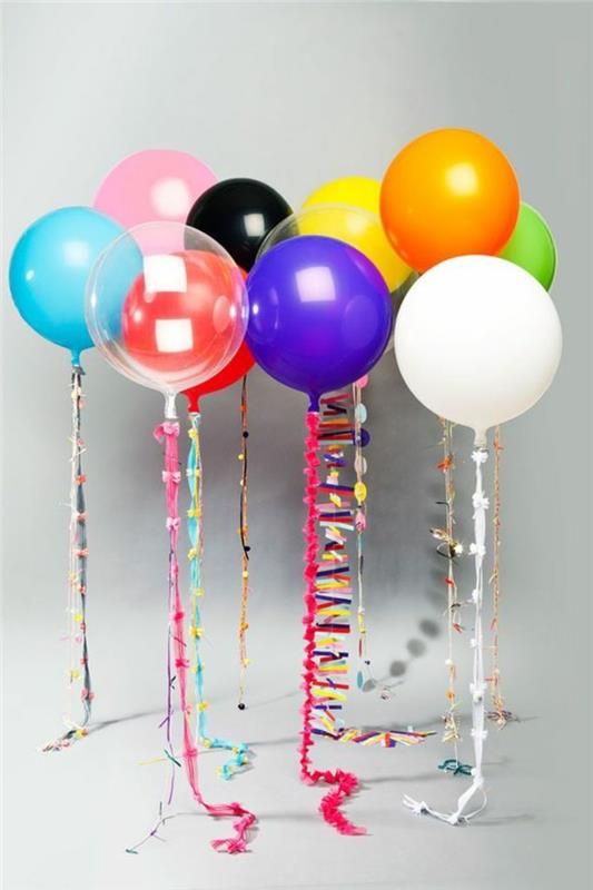 12 barvnih večbarvnih balonov