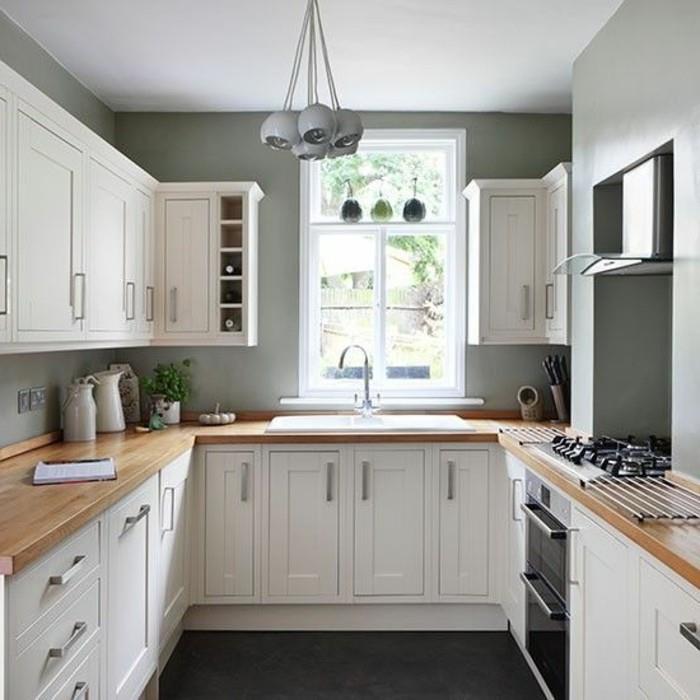 geleneksel-mutfak-tasarım-duvar-rengi-taupe-mutfak-açık-ahşap-tez-beyaz-mutfak-mobilya