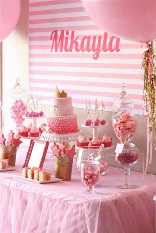 2-çocuk-doğum günü-tatlı-barbie-doğum günü-kek-ve-pembe-dekorasyon-