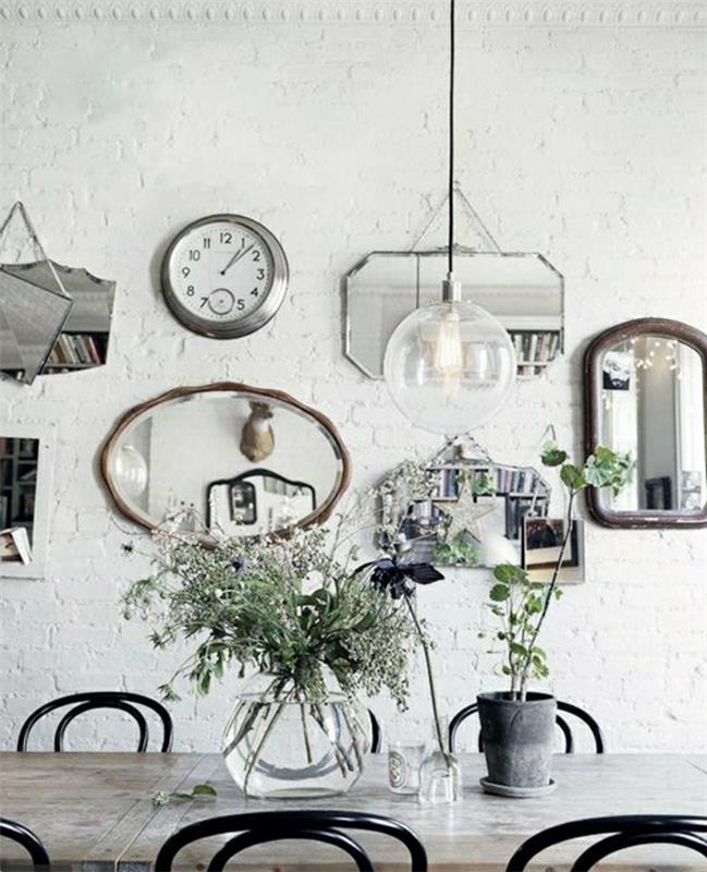 2-apdaila-su-dekoratyviniu veidrodžiu-svetainei-su-balta-plytų siena