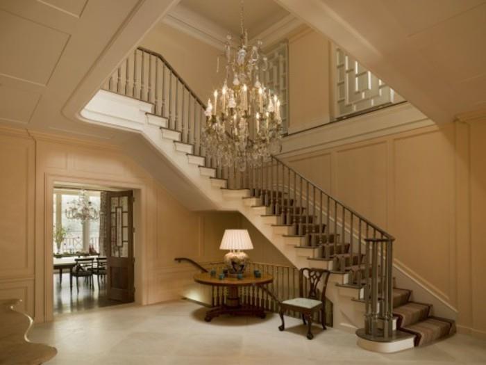 stopnišče-četrt-obrat-zelo-elegantno-stopnišče-prostorna-hiša