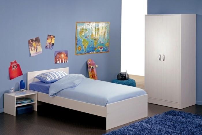 mėlynas berniukas-miegamasis-dekoras-tamsiai mėlynas-kilimas-sienų dekoras