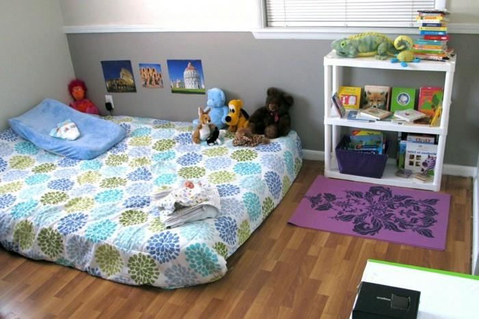 41 bebek-yatak odası-çok şirin-montessori tarzı-yatak-oyuncak-fotoğraf rafı