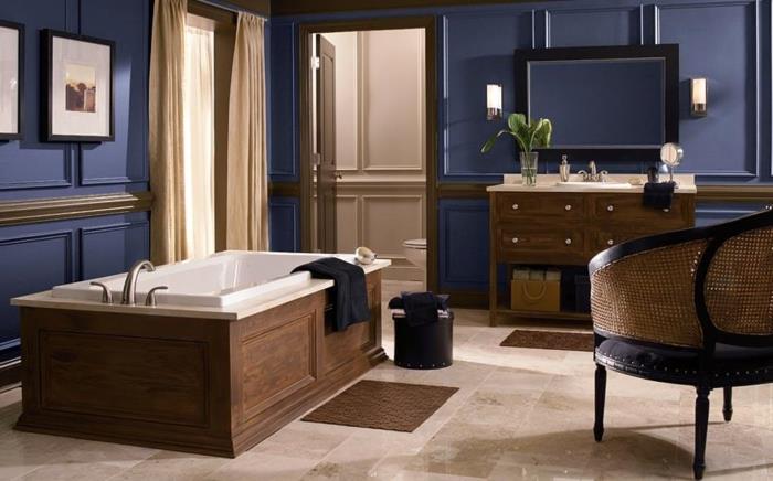 unikali idėja-tamsiai mėlyna-vonios kambarys-spalva-laisvai stovinti vonia, įmontuota į baseiną-tualeto įrenginys-medžio veidrodis-su juodu rėmo kėde
