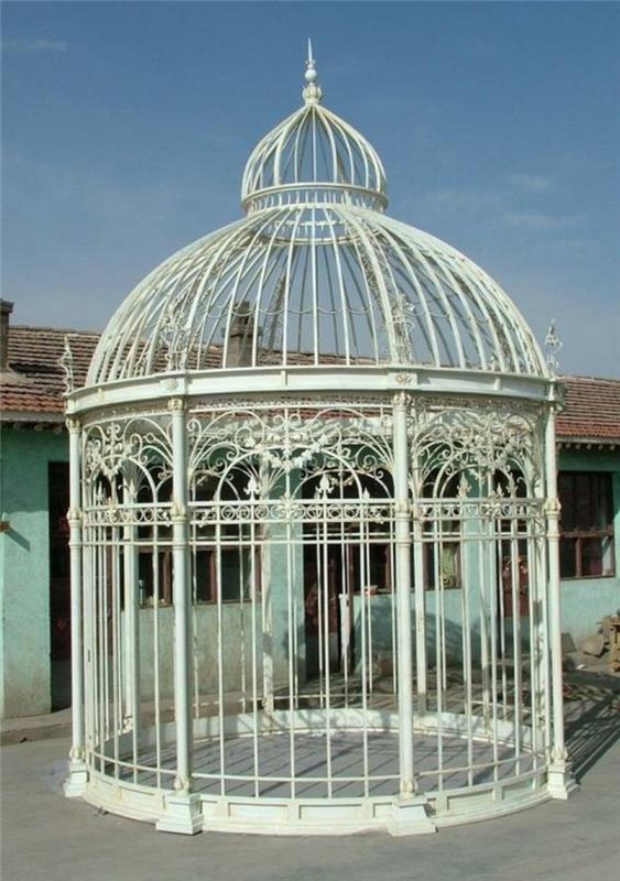 a-çok güzel-ferforje-çardak-rafine-tasarım-modern-pergola-ki-bir-Victoria-esintili-kuş kafesine benziyor