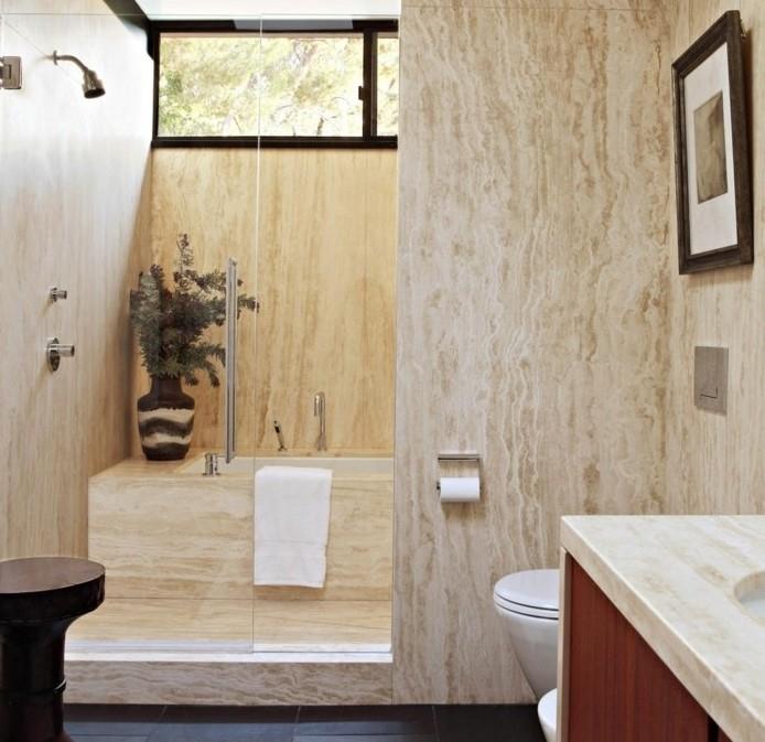 marmurinis vonios kambarys-dekoras-skaidrus-stiklas-dušo siena-vinilo grindys