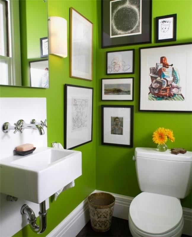 šiuolaikinis-žalias-vonios kambarys-modelis-balta-praustuvė-tualetas-graži-sienų apdaila