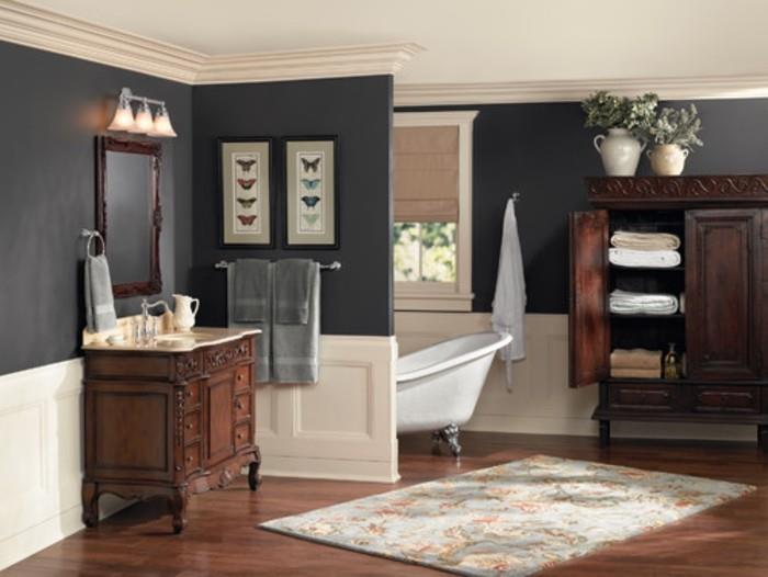 nuostabiai nudažytas vonios kambarys-spalva-taupe-laisvai stovintys-vonios baldai-mediniai-vonios baldai-su senoviniu skoniu