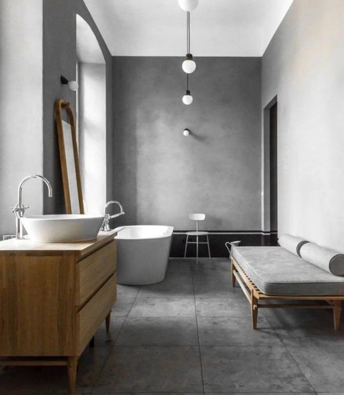 nuostabi-idėja-taupe-vonios kambarys-balta vonia ir-kriauklė-atsipalaidavimo zona
