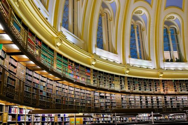 Anglija-šiuolaikinė-architektūra-viešoji biblioteka