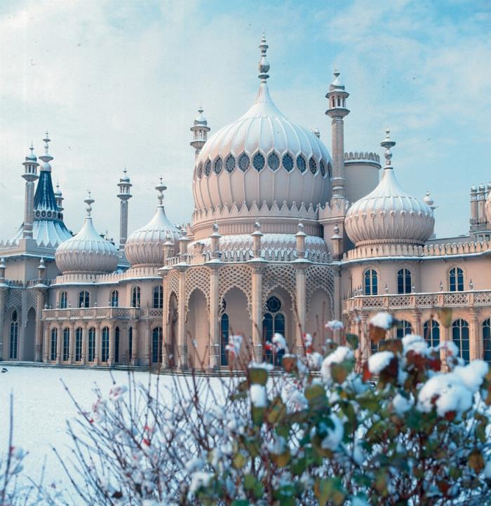 Anglija-Velika Britanija-Brighton-turistično-in-zgodovinsko-mesto-pozimi-paviljon-kraljevski-paviljon Brighton
