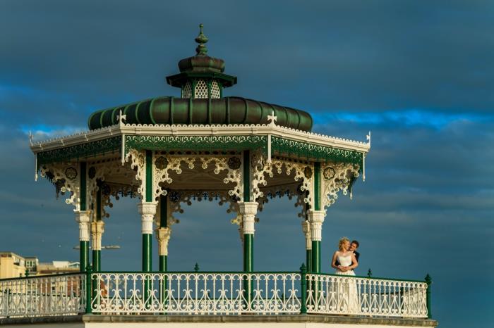 Anglija-Velika Britanija-Brighton-zgodovinsko-turistično-mesto-poročni kiosk
