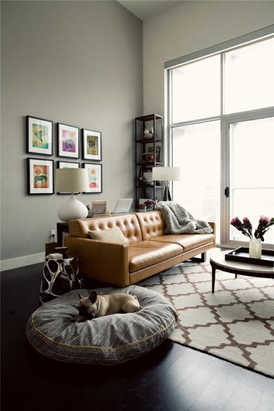 Caramel-color-interior-idea-creative-sofa-dog-blazina-vaza-cvetje