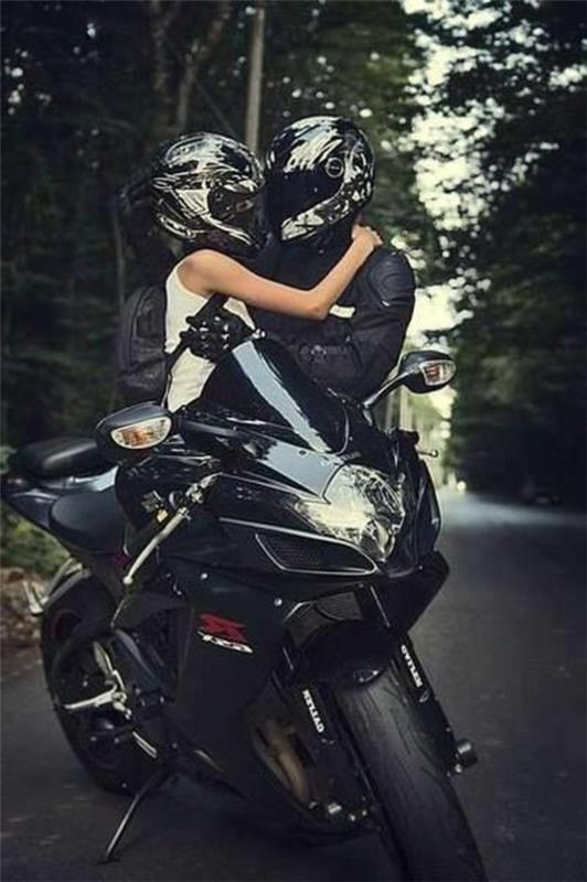 Motociklų šalmas-originalus-pora įsimylėjusi