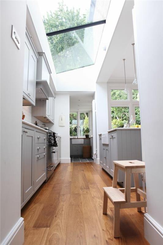 Rėmas-pvc-ant-stogo-šviesa-maža-virtuvė-deko-išdėstymas