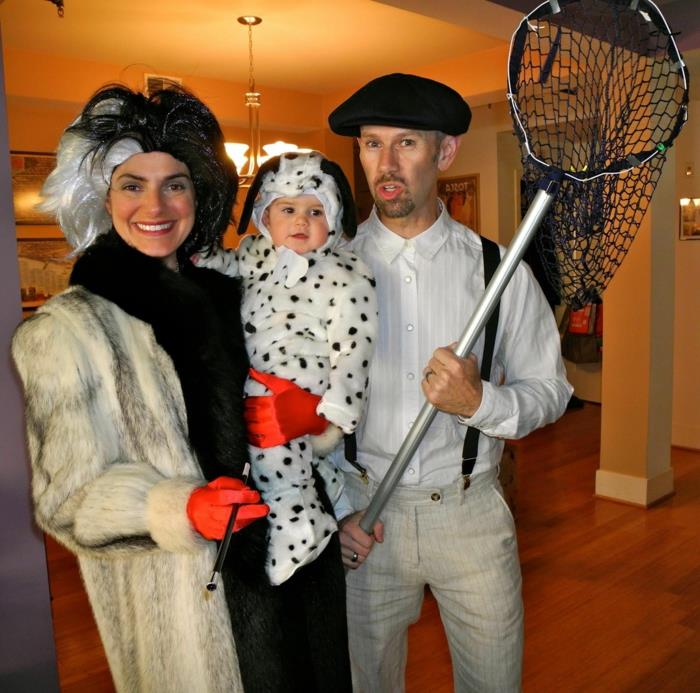 kostiumas Cruela De Vil ir dalmatai, kūdikis, apsirengęs kaip mažasis dalmatietis, vyras su žvejybos tinklu