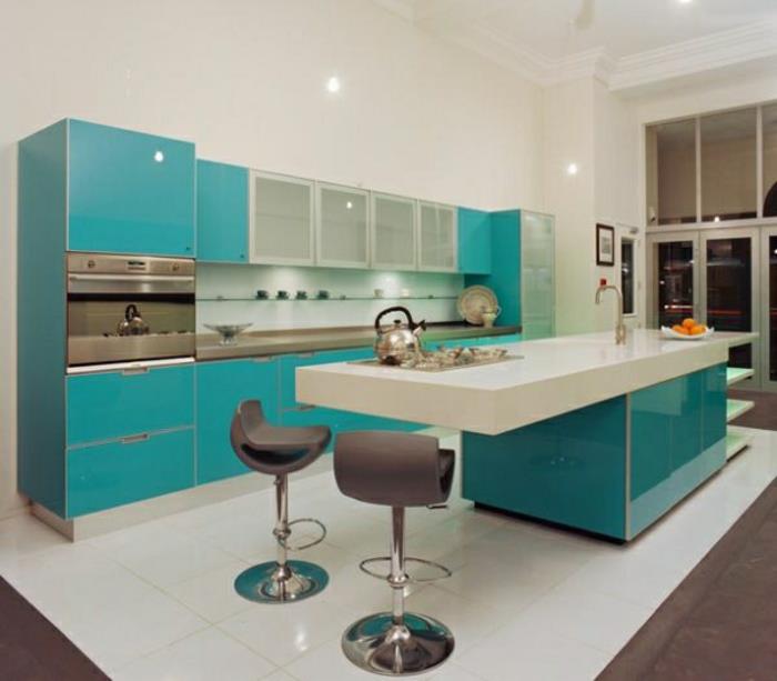 Virtuvės-akvamarinai-interjeras-idėja-mėlyna