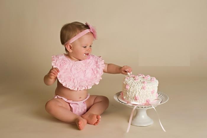 dekorasyon-doğum günü-çocuk-disney-tarifi-doğum günü-kız-1 yaşındaki-senin-torunun-kızın-ol-1-yaşında-bir yaşında-olmak