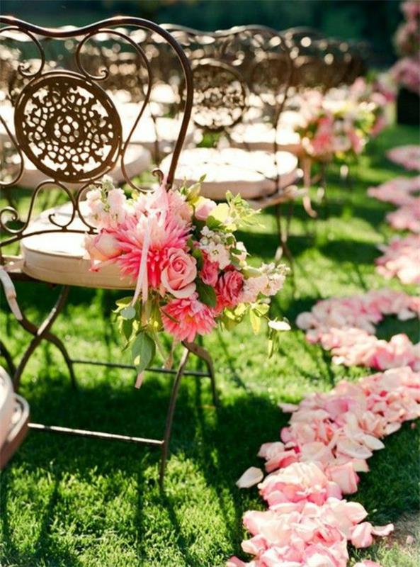 Rožna dekoracija-poroka-veseli-stoli-srce