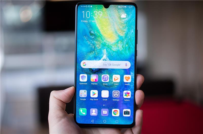 Huawei akıllı telefon fotoğrafı hala android altında ama yakında hongmeng kemiğinin sahibi altında