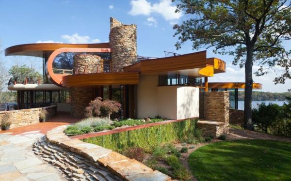 Namas su spiraliniu stogu-Robert-Harvey-Oshatz-Architect-700x437 dydžio